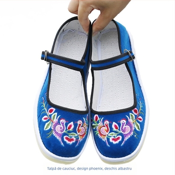 Pantofi din țesătură, croiți manual, cu broderie florală în stil etnic; talpă din tendon de vită; vârf rotund; toc mic 1–3 cm