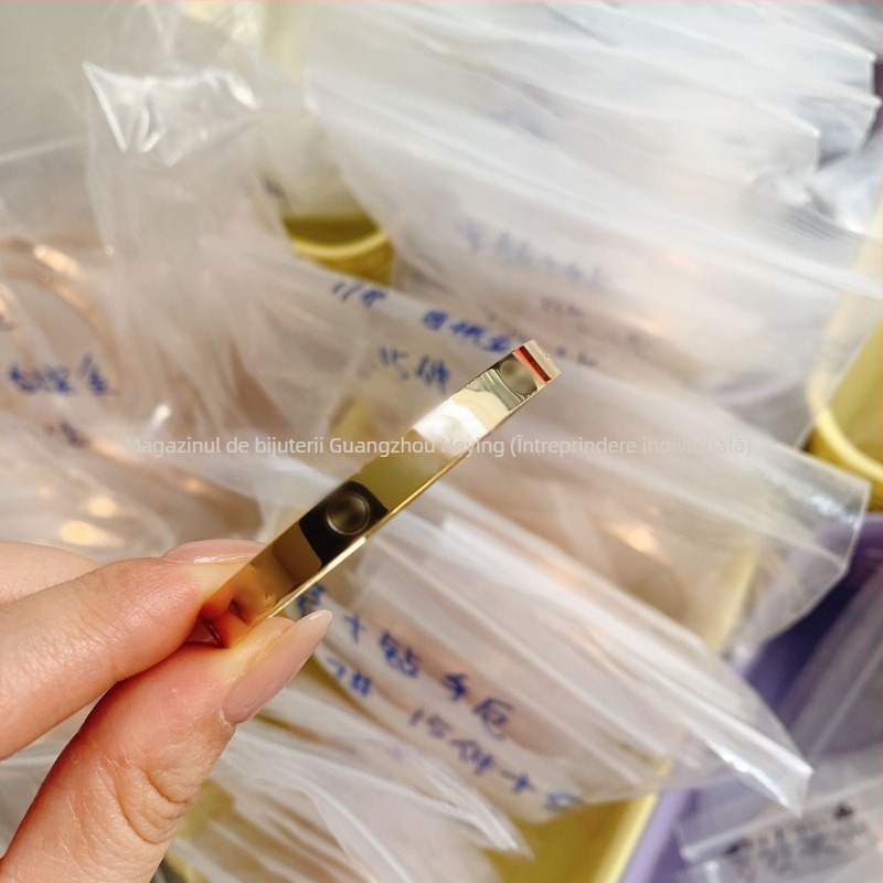 Brățară de iubire din aliaj de cupru, versiune CNC înaltă, finisaj electroplacat, placare 18K, lansare primăvara 2025, greutate 22 g