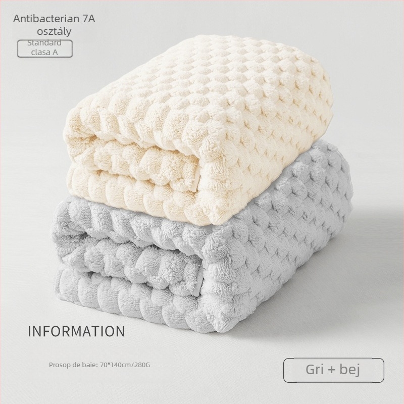 Set de trei prosoape pentru cămin studențesc, 100% alt material, fir 150D, țesătură jacquard, sub 100 g pe prosop.