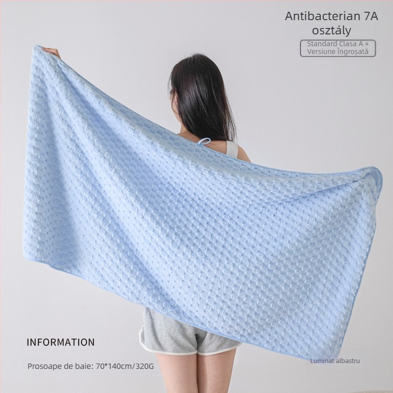 Set de trei prosoape pentru cămin studențesc, 100% alt material, fir 150D, țesătură jacquard, sub 100 g pe prosop.