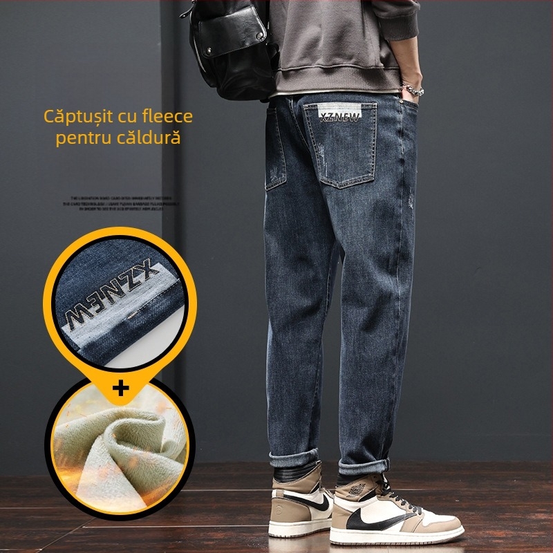 Pantaloni din denim cu căptușeală de fleece, croială dreaptă cu design larg pentru toamnă–iarna – moderne, versatile, casual.