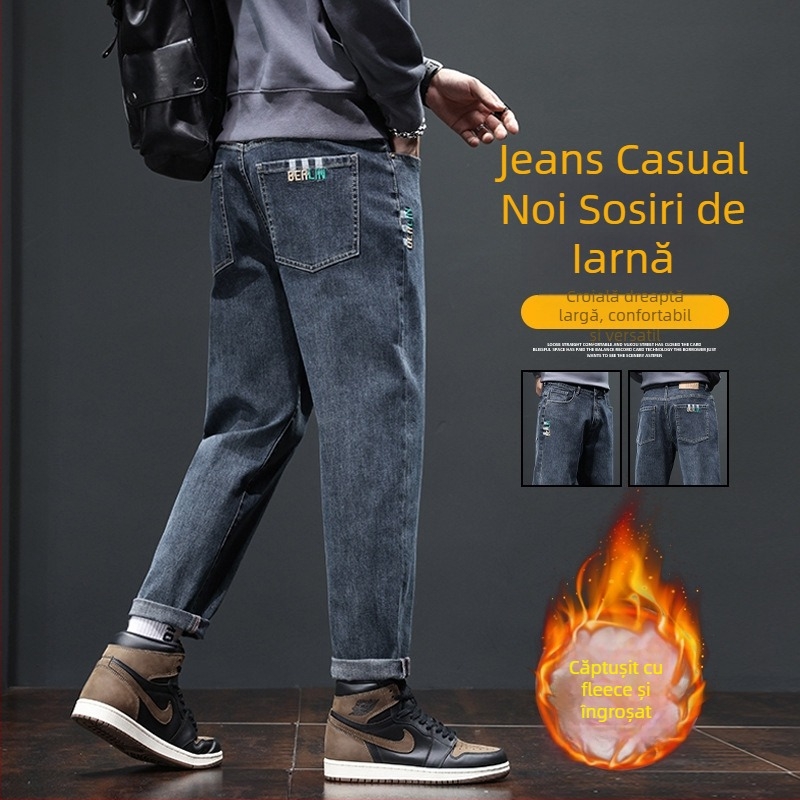 Pantaloni din denim cu căptușeală de fleece, croială dreaptă cu design larg pentru toamnă–iarna – moderne, versatile, casual.