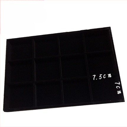 Tavă de afișare bijuterii, metalică, cu 12 compartimente pentru inele, lanțuri, brățări și pandante – stil artistic, origine: Jilin, primăvara 2025