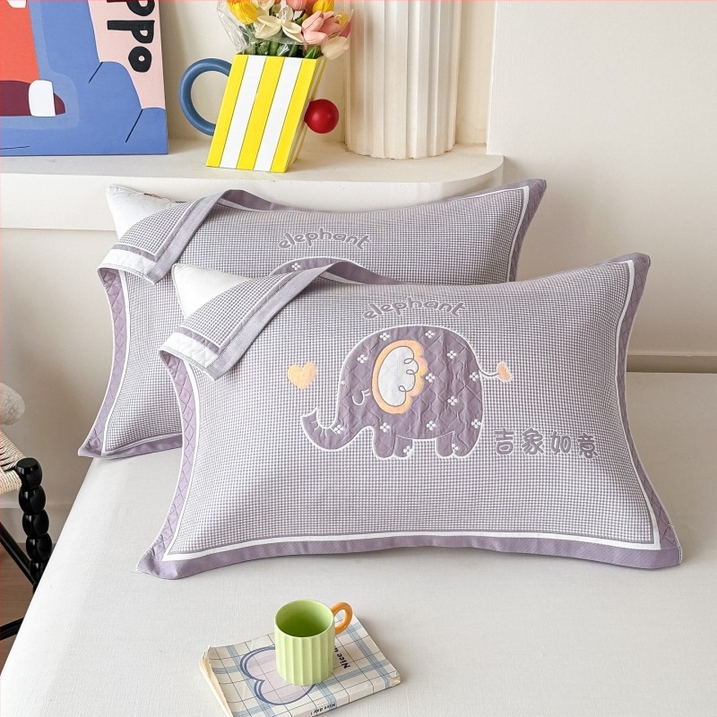 Husă pentru pernă — prietenoasă cu pielea, moale și confortabilă (fibra de poliester; pentru uz casnic și cămine studențești)