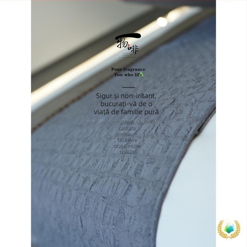 Set decor pentru lenjerie de pat destinat hotelurilor — design modern minimalist; Material: Alt; Model: Solid; Stil: Alt; Poziționare stil: Hotel