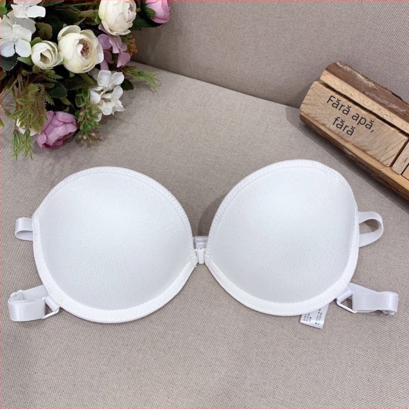 Sutien fara bretele, fara cusaturi, cu inchidere frontala, anti-alunecare, invizibil, cupe 3/4, forma din bumbac