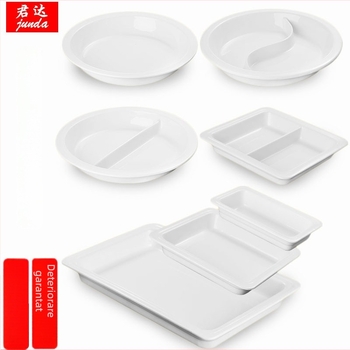 Set de porțelan pentru bufet – vase rectangulare pentru porții și farfurii rotunde din porțelan pentru servire hotelieră