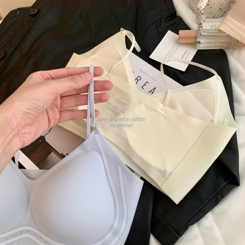 Sutien din nylon, cupe modelate ultra-subțiri, bretele fixe duble, design respirabil, spate neted