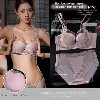 Set de sutiene cu dantelă, cupa 3/4, cupe subțiri modelate, bretele fixe, închidere cu patru rânduri de clips