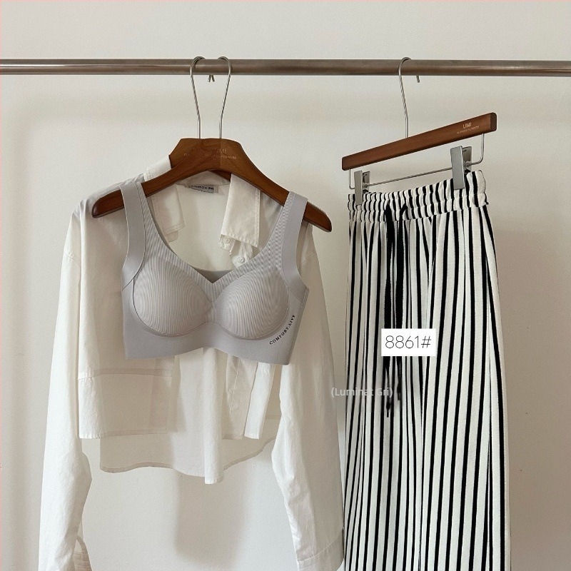 Sutien fără sârmă, fără cusături, în stil vestă, cupe fixe, 3/4 modelate, material nylon