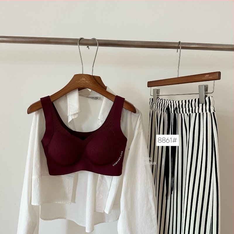 Sutien fără sârmă, fără cusături, în stil vestă, cupe fixe, 3/4 modelate, material nylon