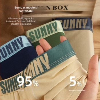 Boxeri bărbați din bumbac, talie medie, țesătură respirabilă, conținut de bumbac 90–95%, număr de fire 40, căptușeală în zona inghinală din fibră de celuloză regenerată.