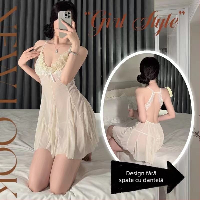 Set noapte din dantelă plasă cu decolteu adânc în V, spate transparent, include chiloți tanga; țesătură plasă ușoară, 70–80% poliester, 121–140 g/m2