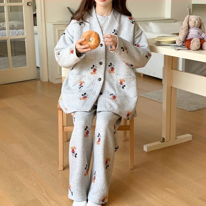 Pijama de maternitate pentru alăptat, set trei piese toamnă-iarnă, mâneci lungi cu guler polo, țesătură TR