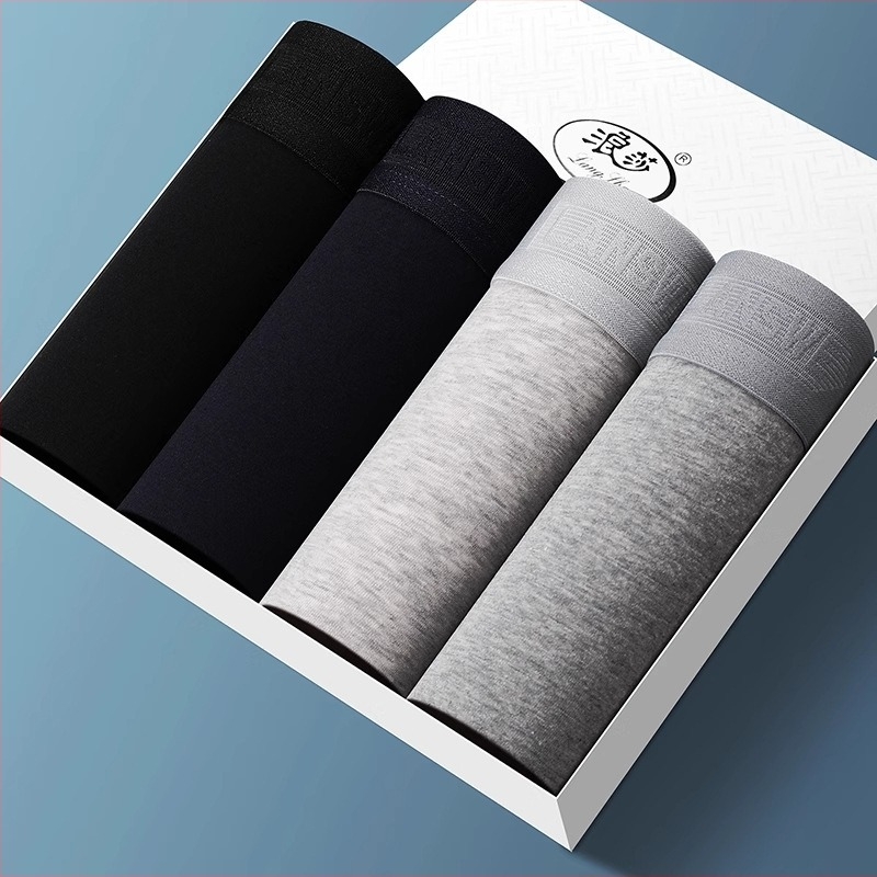 Boxer bărbătești din bumbac respirabil, talie medie, tricotat; țesătură principală: 95–100% bumbac; zona inghinală: viscoză 92%, mătase de dud 4%, spandex 4%