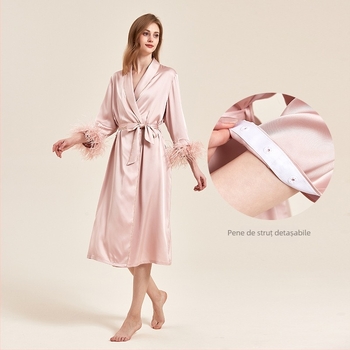 Halat de mireasă din satin ice silk, cu manșete cu pene – mâneci lungi, ultra-subțire 81–100 g/m², guler tip rever