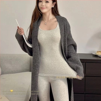 Set de lenjerie termică pentru femei — Mulberry silk; modelare corp, elasticitate, căldură; decolteu pătrat; strat de bază; grosime 201-250 g/m2