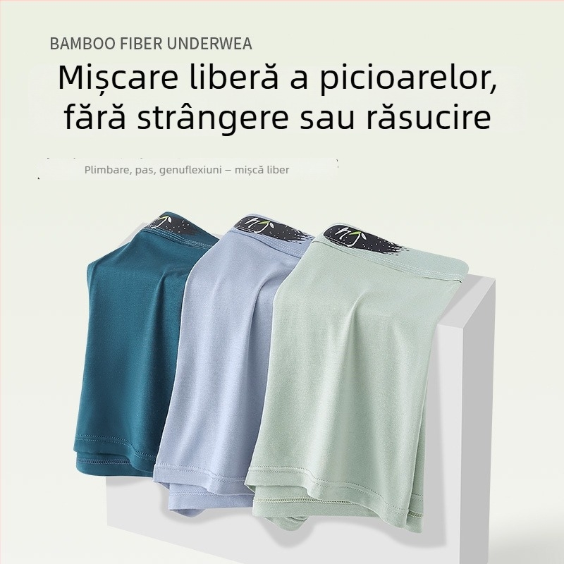 Boxer bărbătesc din fibre de bambus, antibacterian, respirabil, talie medie; căptușeală în zona cracului din mătase tussah; conținut bambus 90–95%; țesătură tricotată