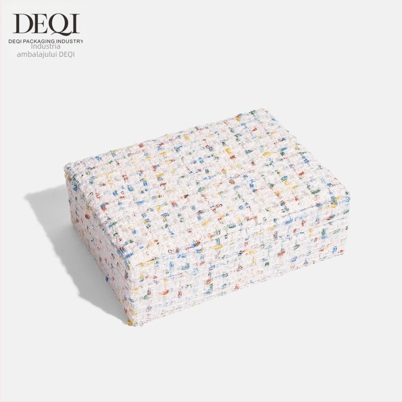 Cutie premium pentru bijuterii din pânză, pentru cercei, inele, coliere și brățări — Material: Pânză; Utilizare: ambalare bijuterii; Tip ambalaj: cutie; Nivel ambalaj: ambalaj de retail; Cod produs: 250429