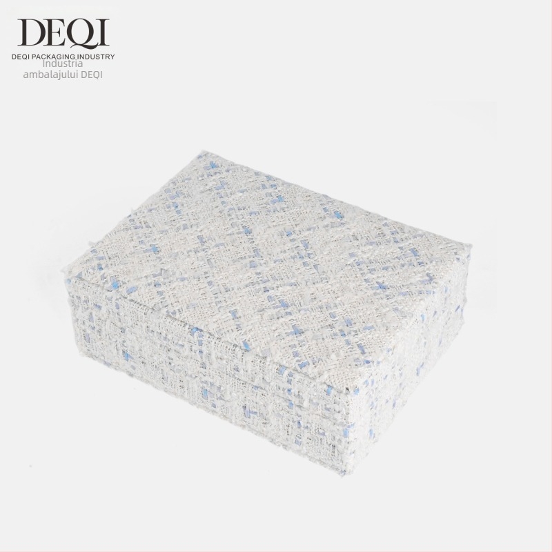 Cutie premium pentru bijuterii din pânză, pentru cercei, inele, coliere și brățări — Material: Pânză; Utilizare: ambalare bijuterii; Tip ambalaj: cutie; Nivel ambalaj: ambalaj de retail; Cod produs: 250429