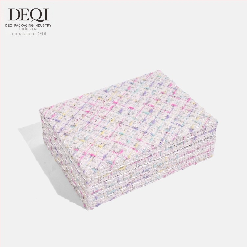 Cutie premium pentru bijuterii din pânză, pentru cercei, inele, coliere și brățări — Material: Pânză; Utilizare: ambalare bijuterii; Tip ambalaj: cutie; Nivel ambalaj: ambalaj de retail; Cod produs: 250429