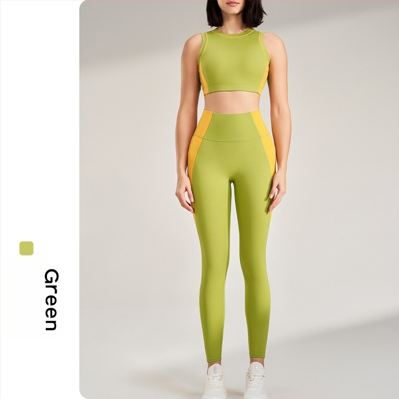 Set fitness outdoor: Top fără mâneci cu uscare rapidă și gât rotund, inner tank; pantaloni cu lungime nine-point, material Lycra/Nylon (75% Nylon), pentru femei