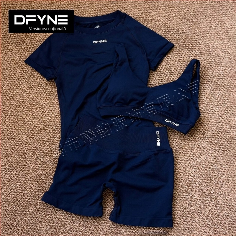 Dfyne set de fitness din trei piese: top cu mânecă scurtă și șorturi, material nylon-spandex, rezistent la abraziune, lungime până la abdomen, guler rotund