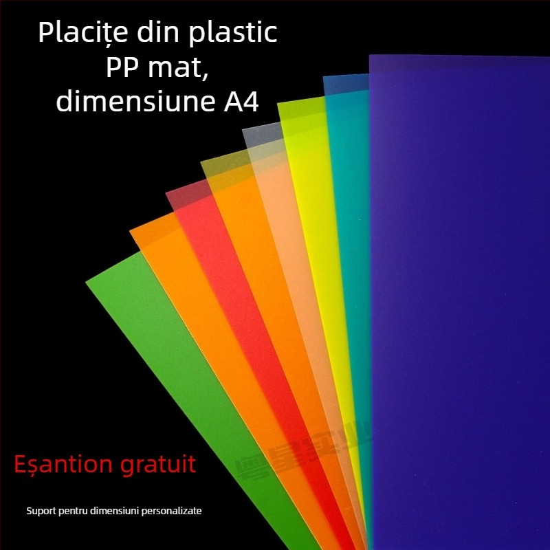 Foaie PVC cu finisaj transparent și mat; ignifugă; grosime 0,3 mm (transparent) sau 0,5 mm (mat); material PVC/PP; potrivită pentru imprimare, laminare și gravură