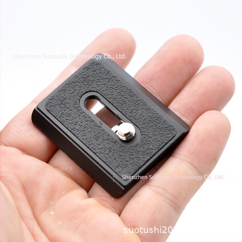 Placă PTZ cu eliberare rapidă pentru MT-01/MT-05 Yuntai, trepied MT-02/06 CB; aliaj de aluminiu; încărcare maximă 2 kg; Greutate 0,02 kg