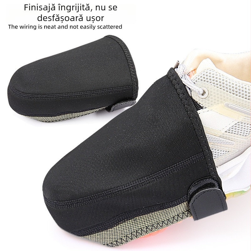 Protecții pantofi ciclism outdoor – talpă decupată, partea superioară elastică reglabilă, protecție împotriva vântului și căldură, închidere automată; Materiale: Lycra, SBR, poliester, silicon, Velcro, piele; Model: Două; Pentru toate anotimpurile
