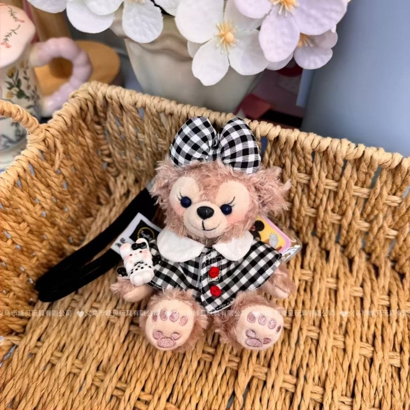 Păpușă ursuleț de pluș cu pandantiv, salopetă cu bretele și accesorii pentru îmbrăcare