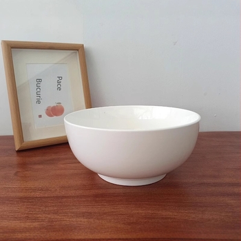 Boluri ceramice albe pentru orez, ramen și supă – vesela din porțelan pentru uz casnic