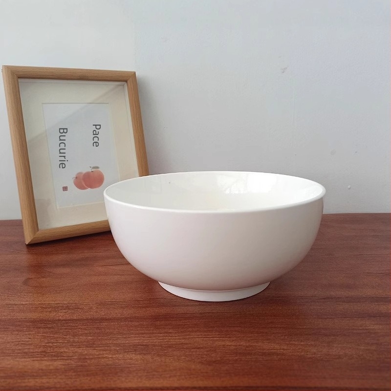 Boluri ceramice albe pentru orez, ramen și supă – vesela din porțelan pentru uz casnic