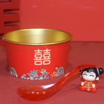 Vas de unică folosință din hârtie pentru nuntă – formă circulară, grosime 0,2 cm, capacitate 410 ml, model cu caracter Xi, stil chinezesc nou