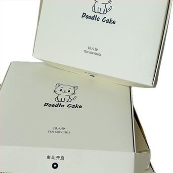 Set tacâmuri și farfurioare pentru tort, de unică folosință - plastic pătrat, servește 5 sau 10 porții, personalizare disponibilă (Plastic; Pătrat; Servește 5/10 porții; De unică folosință; Personalizare disponibilă)