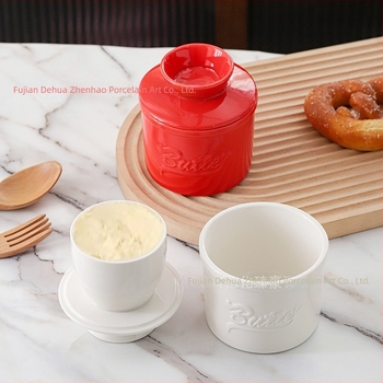 Borcan ceramic pentru unt cu capac, design reliefat, stil modern minimalist, imprimare logo, personalizare, etichetă privată disponibilă, calitate de primă clasă.