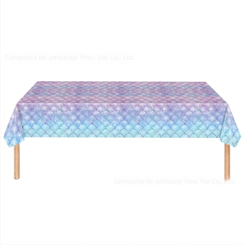 Set de veselă de unică folosință, cu temă sirenă, model cu solzi de pește — farfurii, pahare, șervete și față de masă; materiale: plastic și hârtie