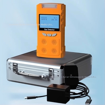 Detector portabil de gaze patru în unu pentru O2, CO, H2S și gaze inflamabile, RA600, interval 0-999 ppm / 30%, baterie Li-ion reîncărcabilă.