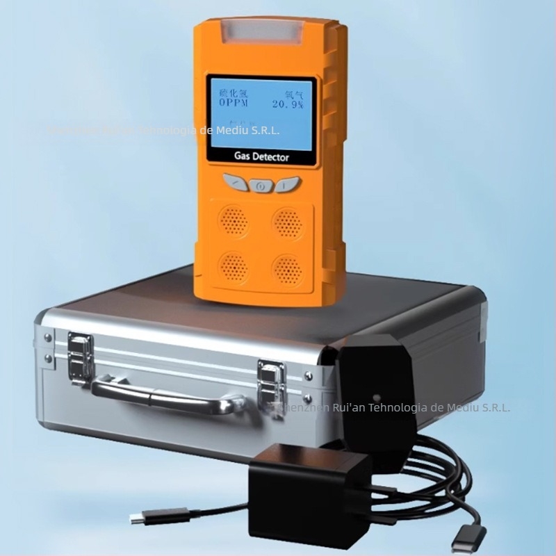 Detector portabil de gaze patru în unu pentru O2, CO, H2S și gaze inflamabile, RA600, interval 0-999 ppm / 30%, baterie Li-ion reîncărcabilă.