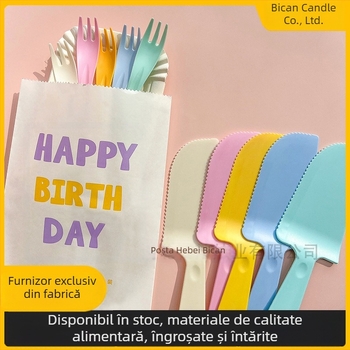 Set de tacâmuri și farfurie de unică folosință din plastic pentru tort – formă dreptunghiulară – posibilitatea imprimării siglei – 300 de seturi în cutie