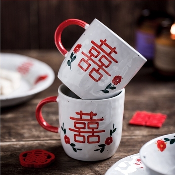 Set de veselă ceramică lucrat manual cu boluri, căni și linguri – cadou de nuntă personalizabil