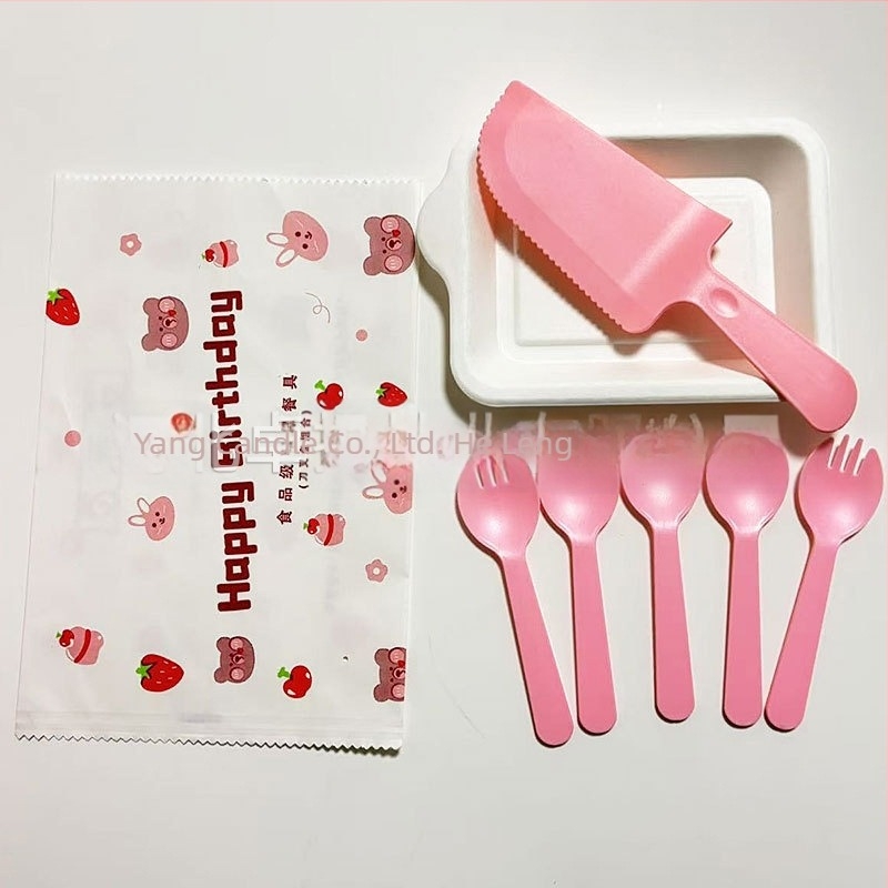 Set tacâmuri de tort de unică folosință — cuțit și furculiță și farfurie, din plastic, biodegradabil, dreptunghiular, logo imprimat, personalizabil