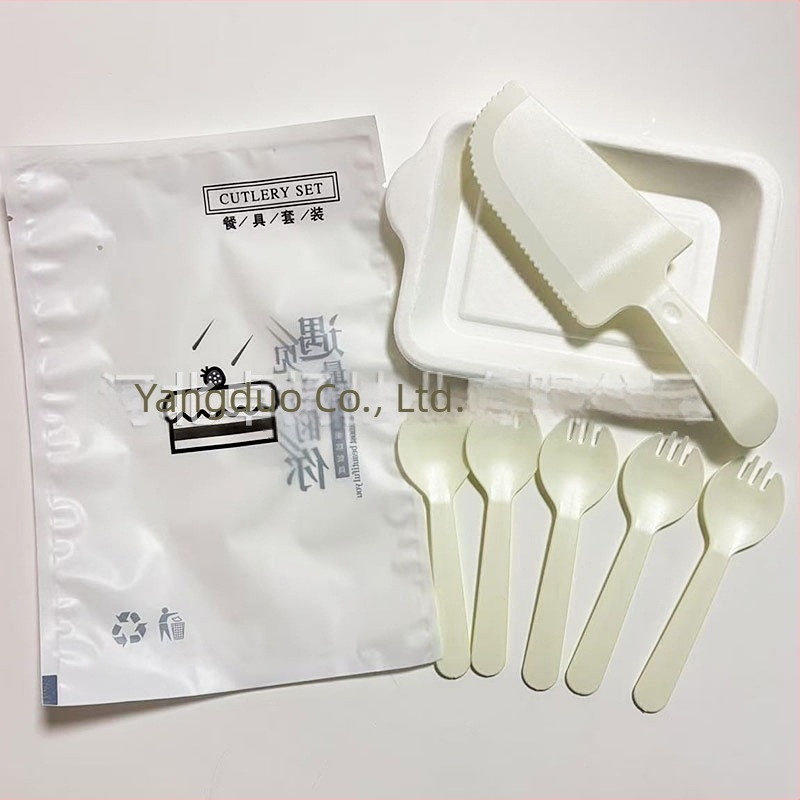 Set tacâmuri de tort de unică folosință — cuțit și furculiță și farfurie, din plastic, biodegradabil, dreptunghiular, logo imprimat, personalizabil