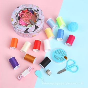 Set portabil pentru cusut într-o cutie de fier, stil desen animat, 144 bucăți