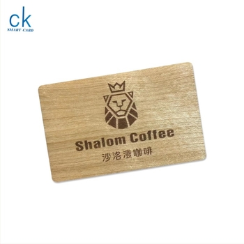 Carte din lemn gravată cu laser pentru RFID, membru și acces la cameră — producție de carduri din lemn cu personalizare; Model: Lemn; Material: Basswood, bambus; Temperatură de funcționare: -10 la 40 °C; Procesare și personalizare: Da