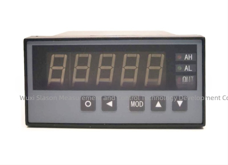 Model XSM, instrument digital de măsurare a vitezei și a frecvenței, cu afișaj, controlul debitului montat pe panou, precizie 0,5