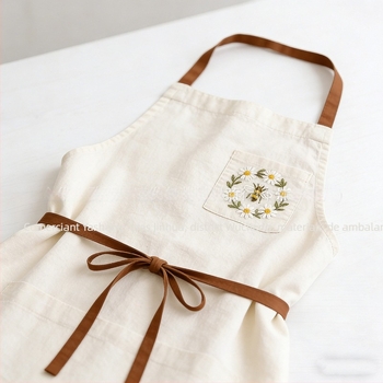 Set DIY broderie: model crizantemă cu albinuță pe țesătură cu fibre nețesute solubile în apă, bază adezivă, stil nordic, personalizabil