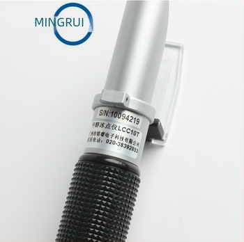 Refractometru prismatic Ming Rui LB18T pentru măsurarea zahărului în bomboane din fructe, interval 0-18 Brix, rezoluție 0.1 Brix, greutate 210 g