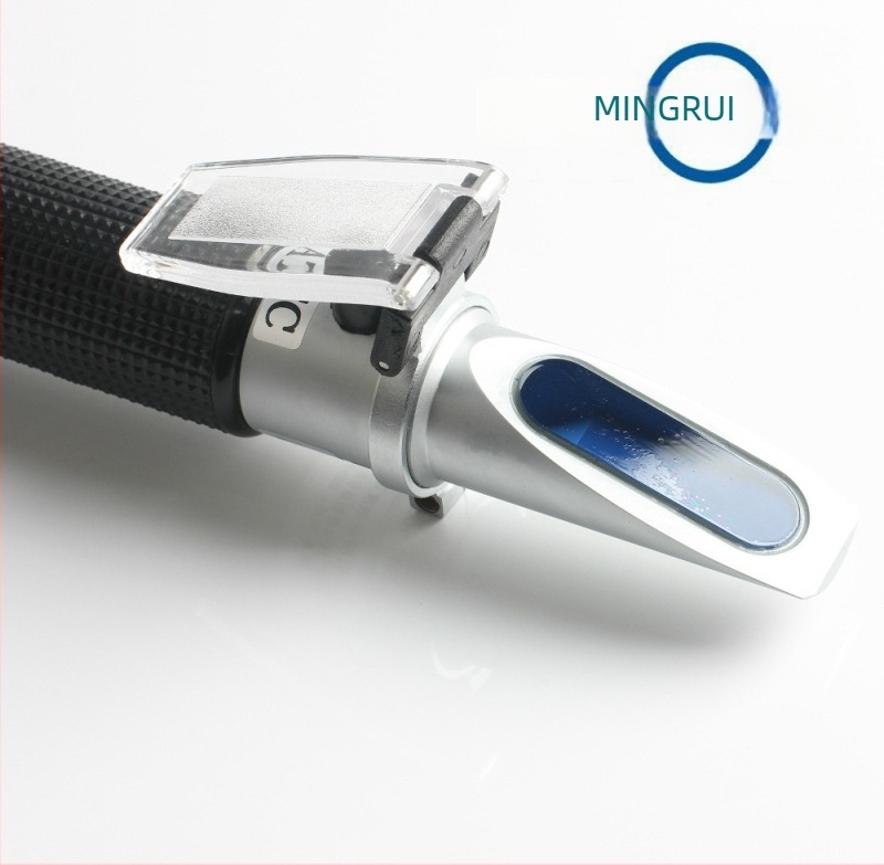 Refractometru prismatic Ming Rui LB18T pentru măsurarea zahărului în bomboane din fructe, interval 0-18 Brix, rezoluție 0.1 Brix, greutate 210 g