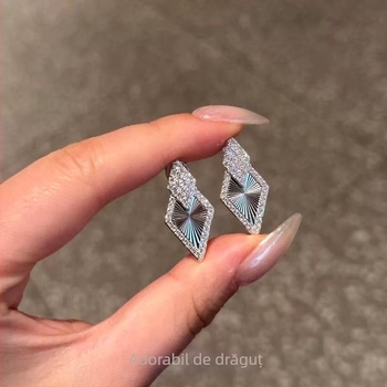 Cercei rombi din cupru, zirconii micro-pavé, placare ecologică prin electroplacare, stil proaspăt și dulce